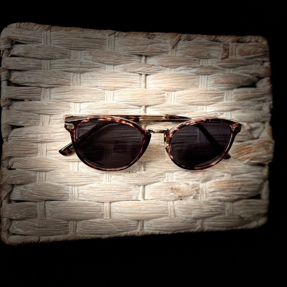 J Crew Factory‎ Tortoiseshell Round Sunglasses Women Dark Tort Gold Tone E9316